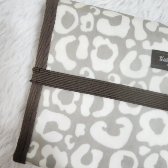 Thirty-one Pocketed Organizer - Picture 6 of 14